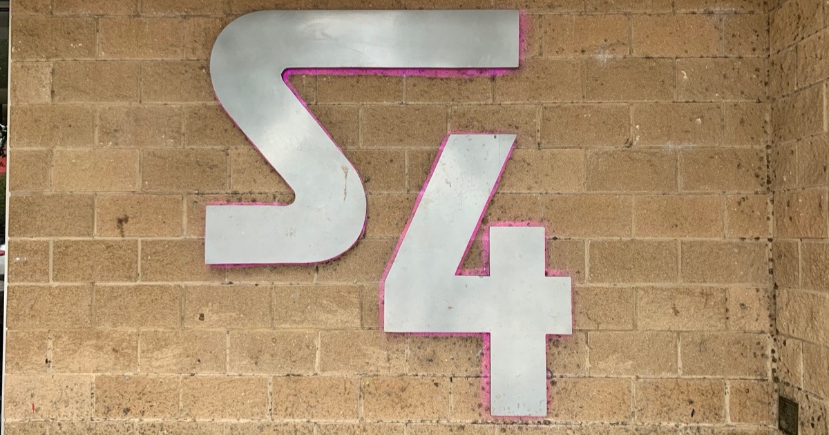 Station 4 logo
